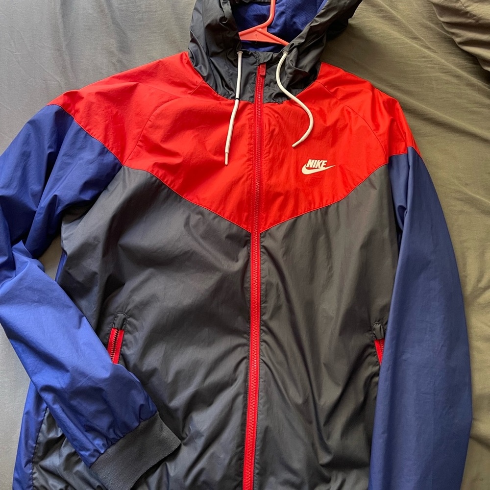 VINTAGE NIKE WINDBREAKER! SUPER CLEAN SIZE L